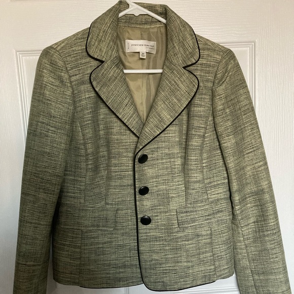 Jones New York suit jacket, petite